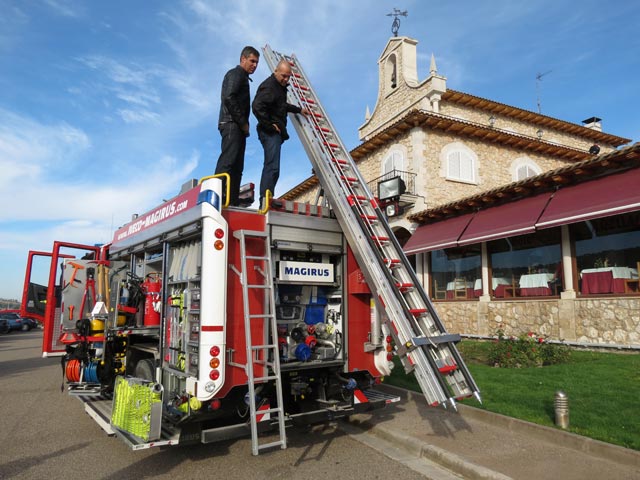 El BRP 3000 Iveco Magirus carga hasta 7 toneladas de equipo y agua.
